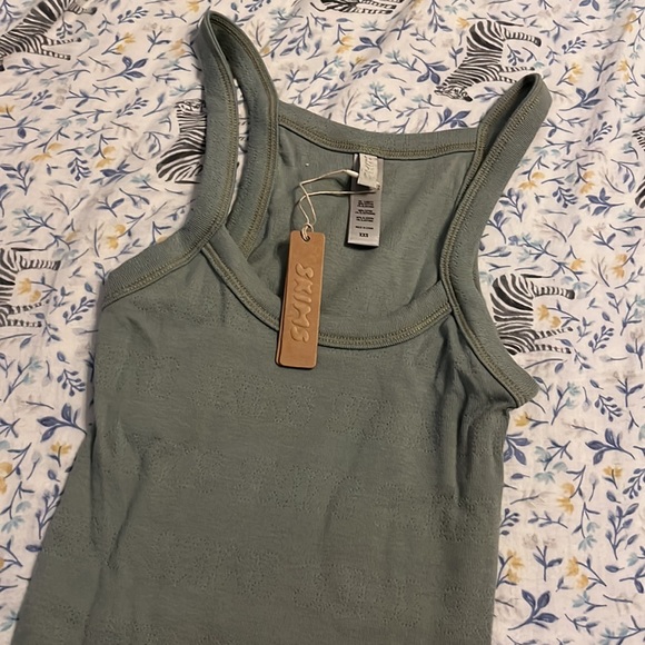 NWT sKIMS tank top XXS - Picture 2 of 4